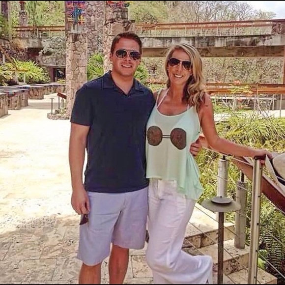 Wildfox Tops - Wild fox coconut 🥥 tank